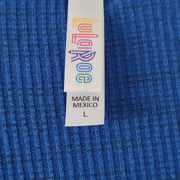 Lularoe Ribbed Classic Tee size L - Picture 3 of 3